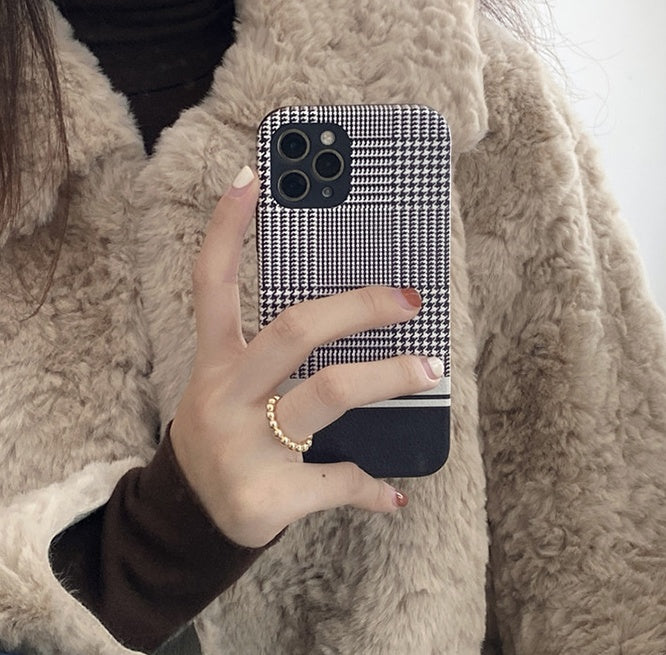 Compatible with Apple, Black houndstooth iPhone 11 phone case